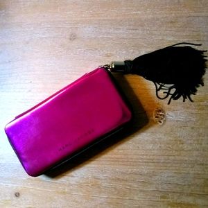 Vibrant Fuchsia Versatile Hard Case | Marc Jacobs